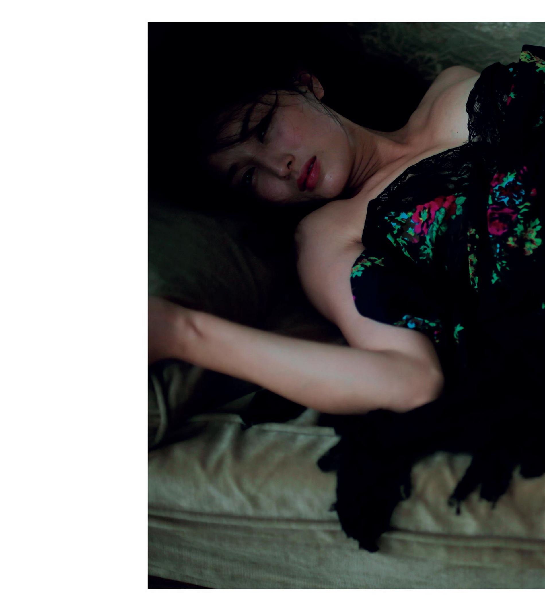 橋本マナミ写真集 『MANAMI BY KISHIN』(2014.12.08)